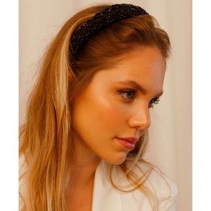 Beautiful headband. Handmade in Brazil.
